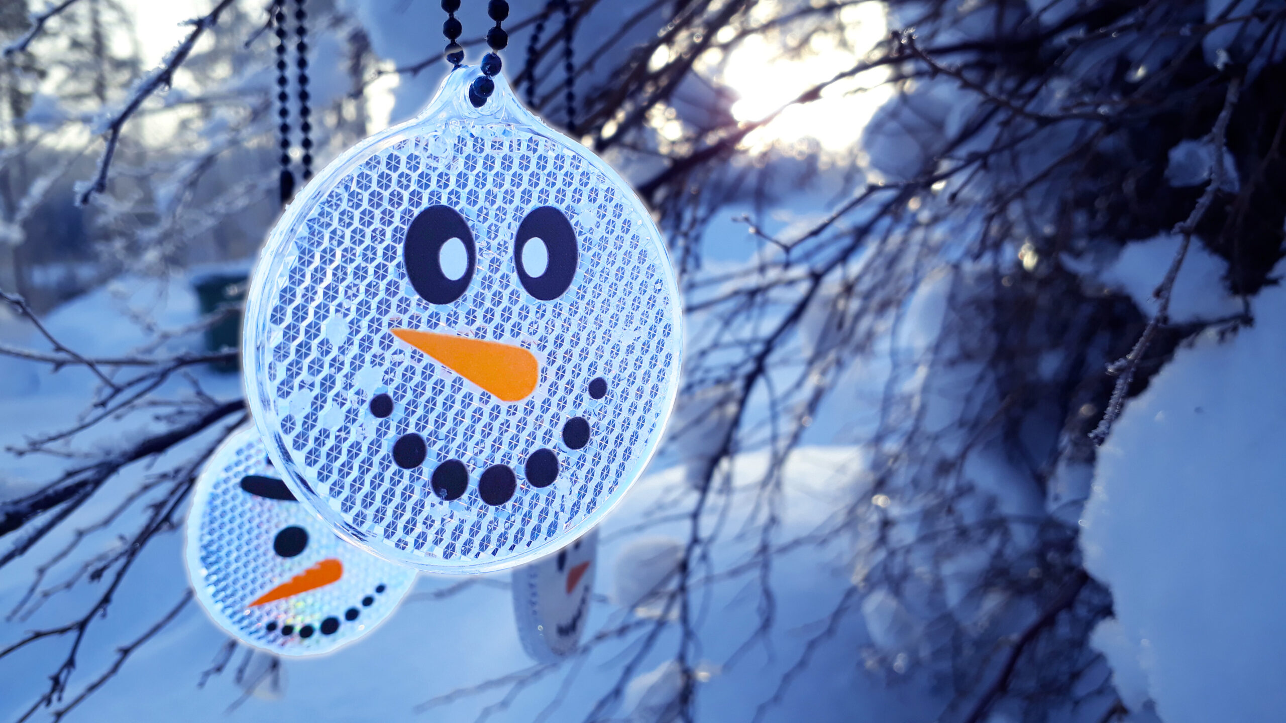Snow man reflectors scaled 1